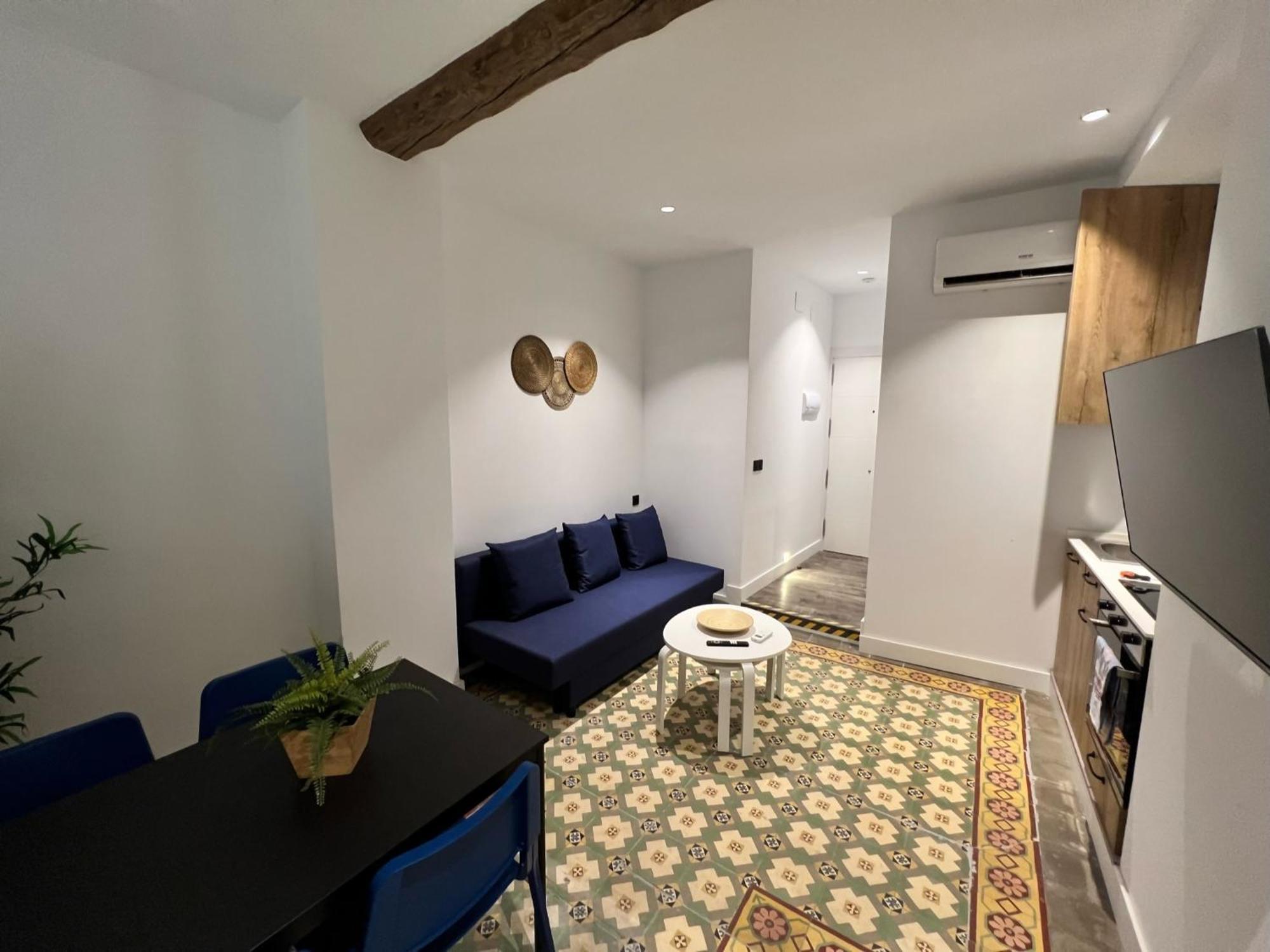 Apartamenticos El Tubo I Zaragoza Ruang foto