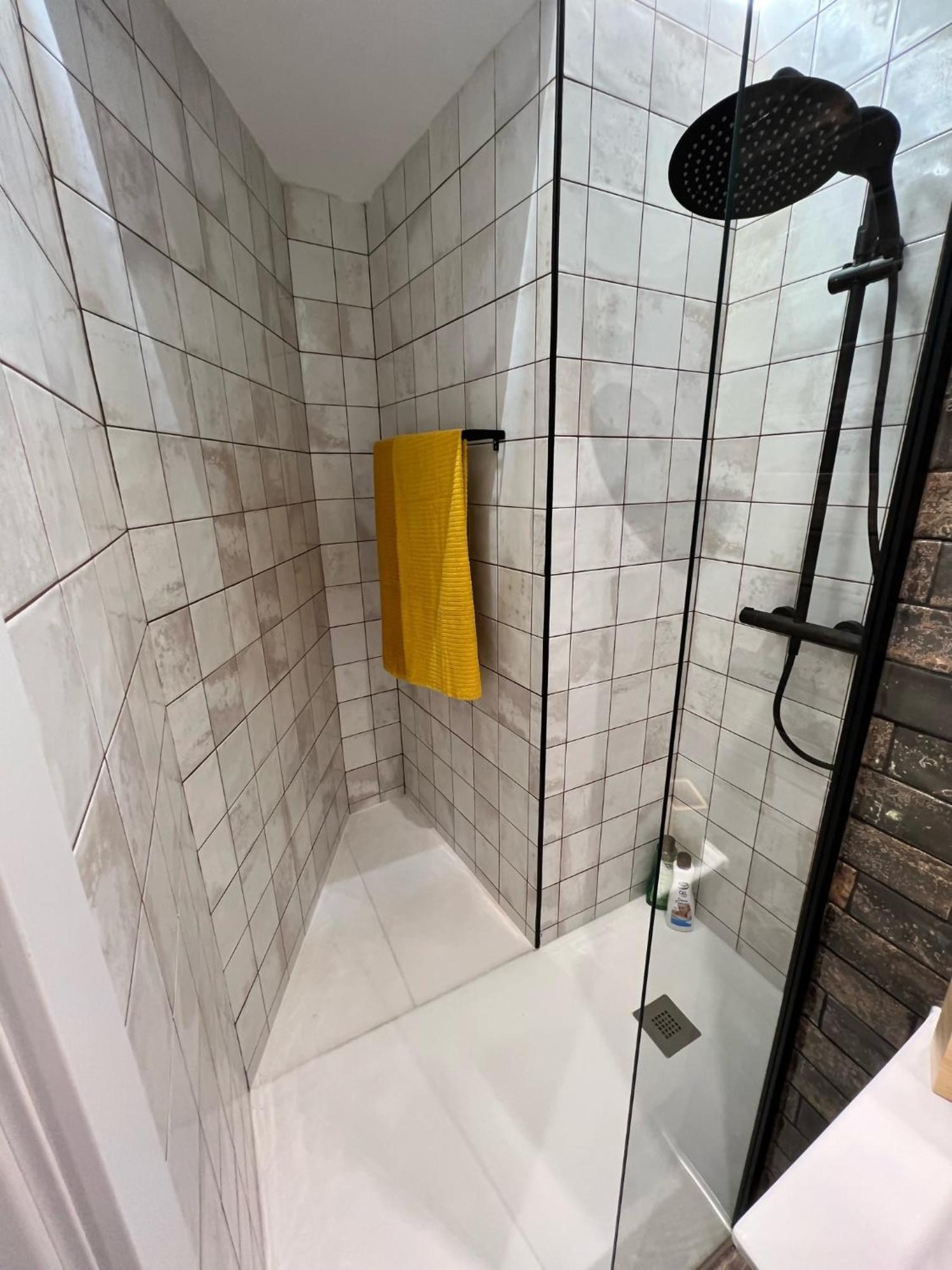 Apartamenticos El Tubo I Zaragoza Ruang foto