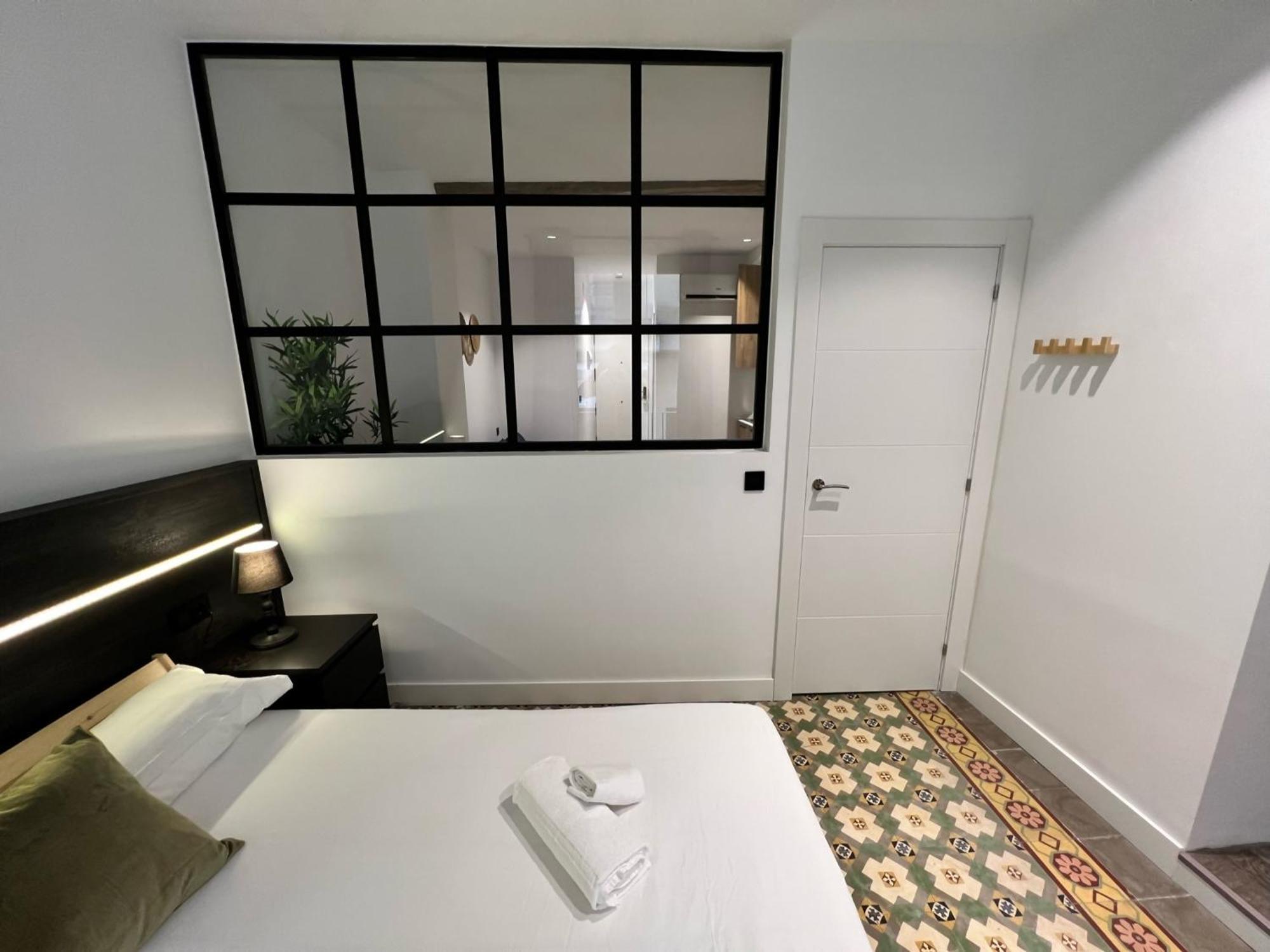 Apartamenticos El Tubo I Zaragoza Ruang foto