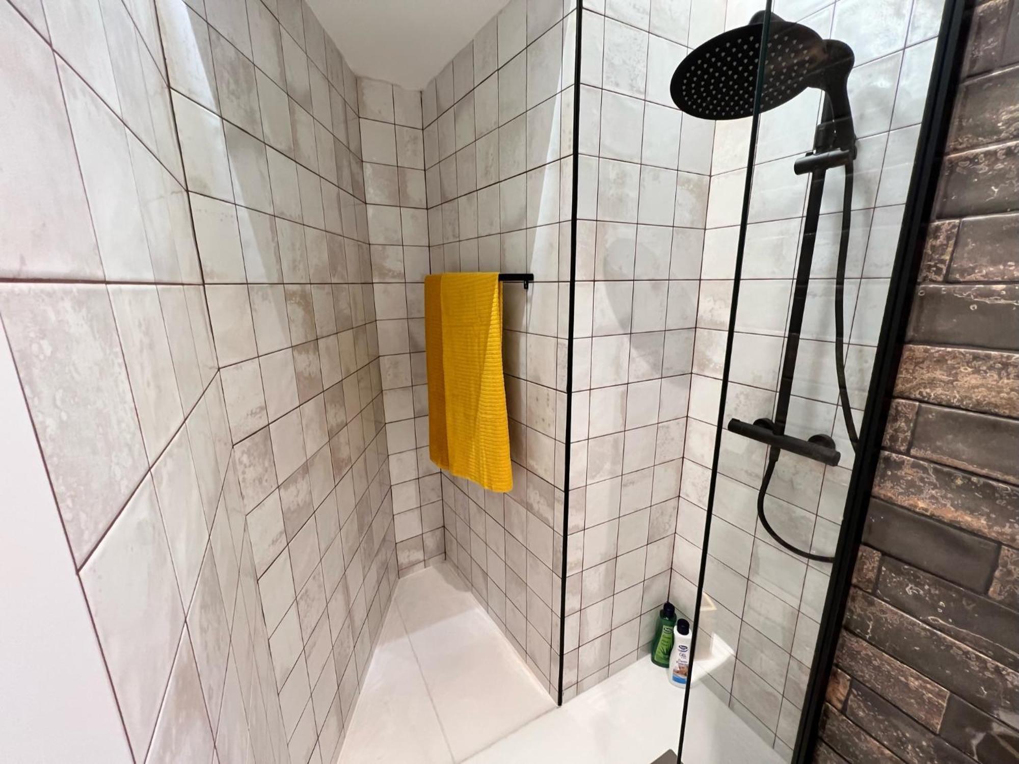 Apartamenticos El Tubo I Zaragoza Ruang foto